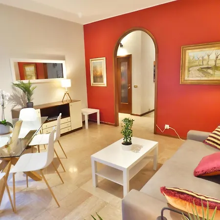 Welcome House Center * ميلان